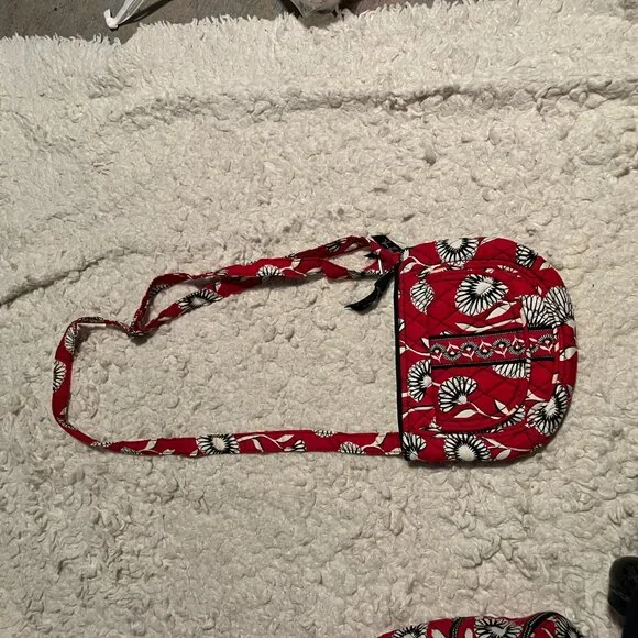 NWOT Very Bradley Daisy Crossbody - Picture 5 of 6